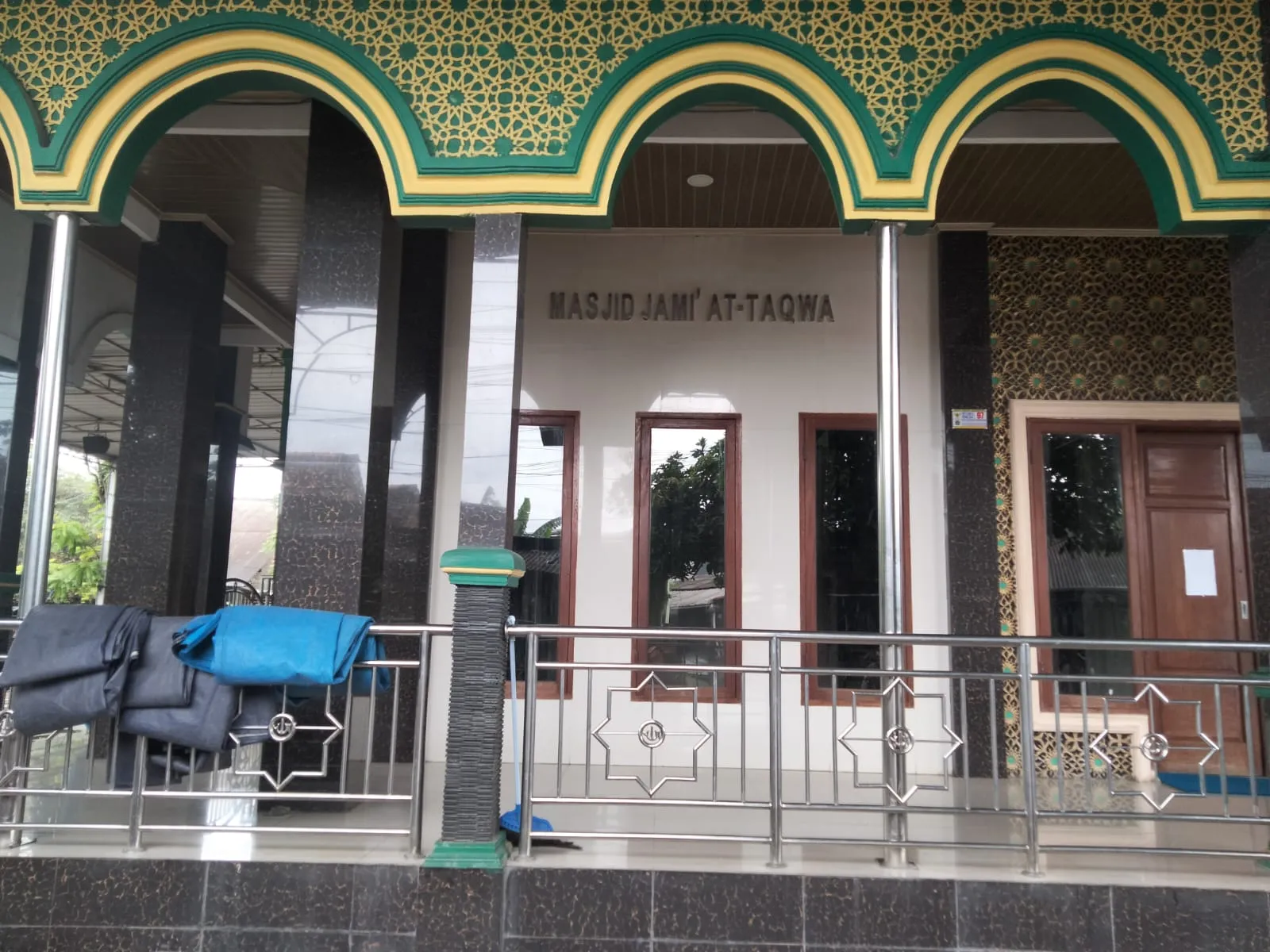 Layanan Publik